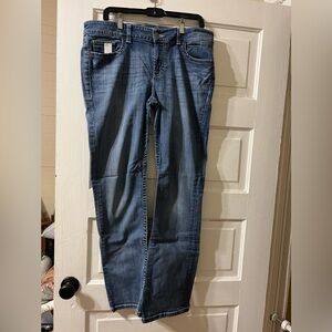 BKE Women's Straight Leg Jeans Scarlett